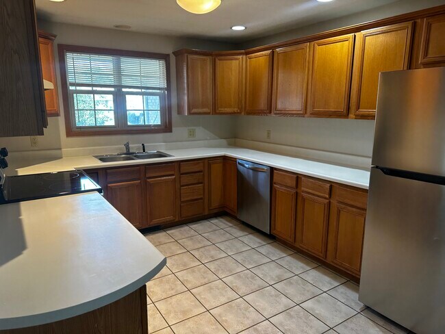 Foto del edificio - 6221 Cross Bend Ct