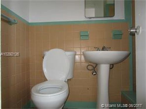 Foto del edificio - 2039 Taylor St