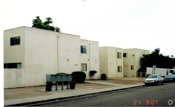 840 - 860 Jane Dr - 840-860 Jane Dr