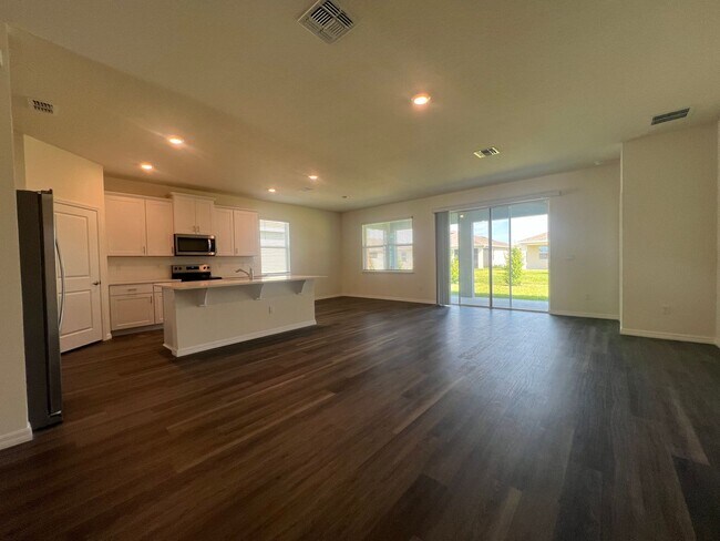 Foto del edificio - New Build 4 bed/2bath House in The Archer ...