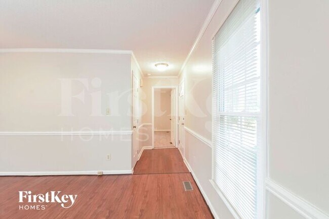 Foto del edificio - 4729 Plum Blossum Dr