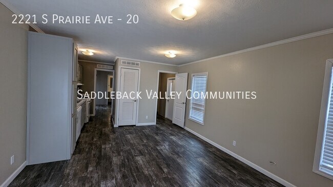 Foto del edificio - 2221 S Prairie Ave