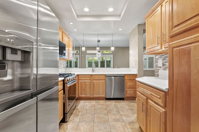 Foto del edificio - Bright and Spacious 2-Bedroom, 2.5-Bath Townhome in Rancho Niguel