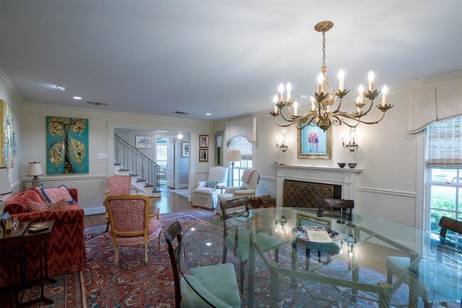 Building Photo - 3753 Chevy Chase Dr