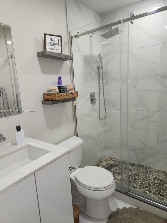 Foto del edificio - 3551 SW 9th Terrace