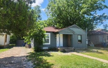 Building Photo - 2150 Stovall Dr