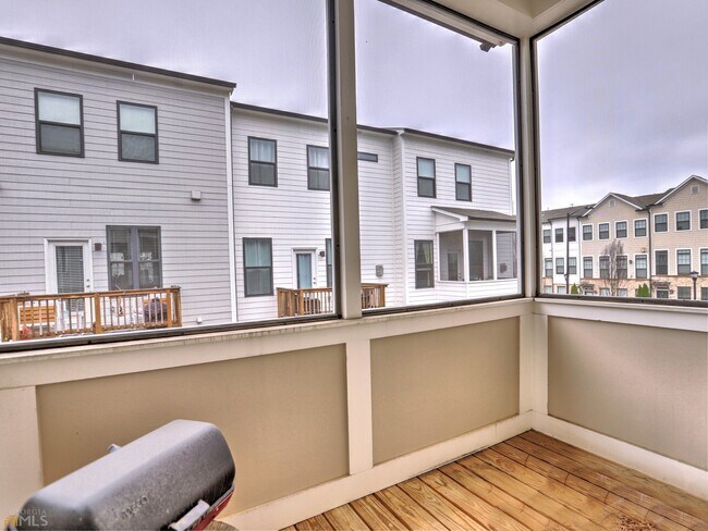 Foto del edificio - 717 Bismark Rd NE