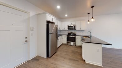 Interior Photo - Lilac Pointe