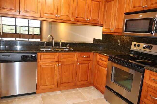 Foto del edificio - 3507 Village Blvd
