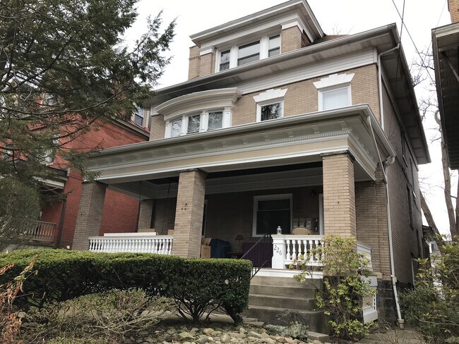 Front of House - 226 S Aiken Ave