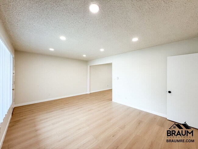 Foto del edificio - 5131 Buffalo Ave