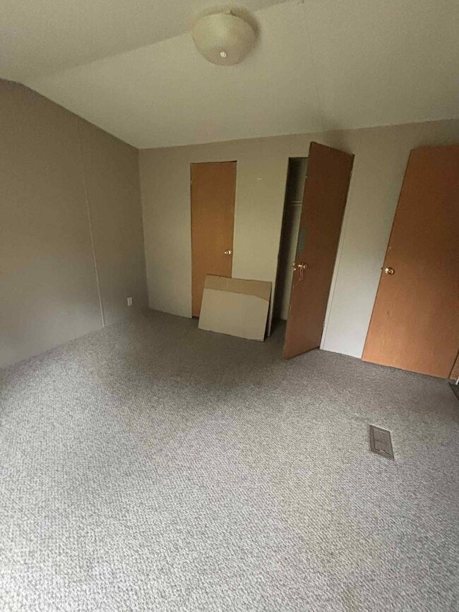 Building Photo - 132 Gantt Rd