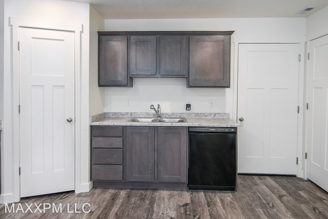 Building Photo - 14882 S Marble Rock Way