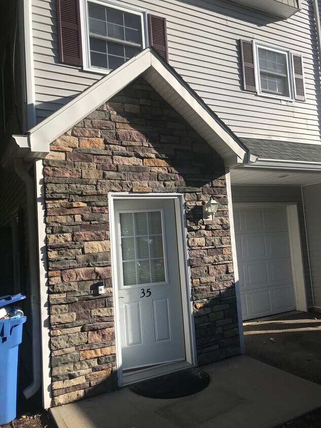 Foto principal - 296 Hamilton Ave