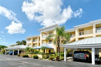 Building Photo - 2424 Placida Rd