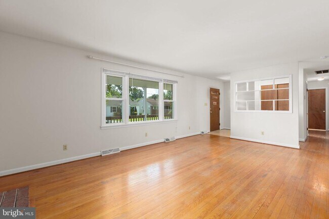 Foto del edificio - 125 Hillcrest Dr