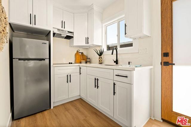 Primary Photo - 2219 Oak Glen Pl