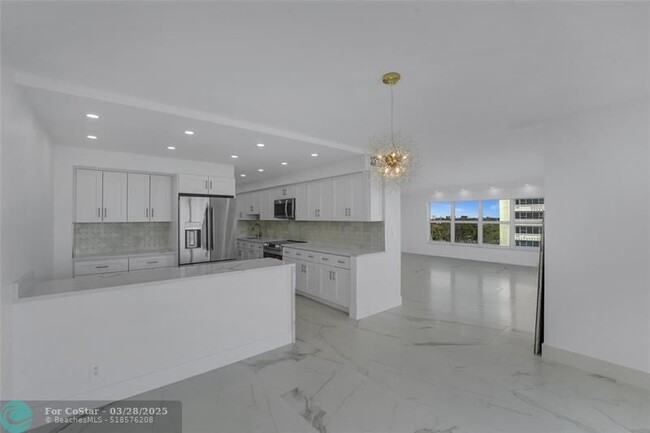 Building Photo - 3900 Galt Ocean Dr