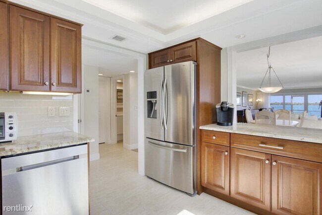 Foto del edificio - 2 br, 2 bath House - 60 Yacht Club Dr Apt 101