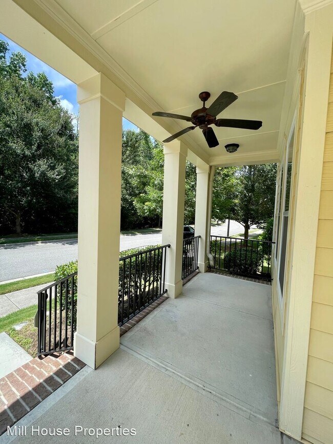 Building Photo - 4 br, 3.5 bath House - 204 Tuckers Pond Drive