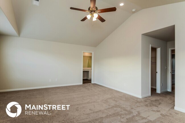 Foto del edificio - 244 Indian Summer St