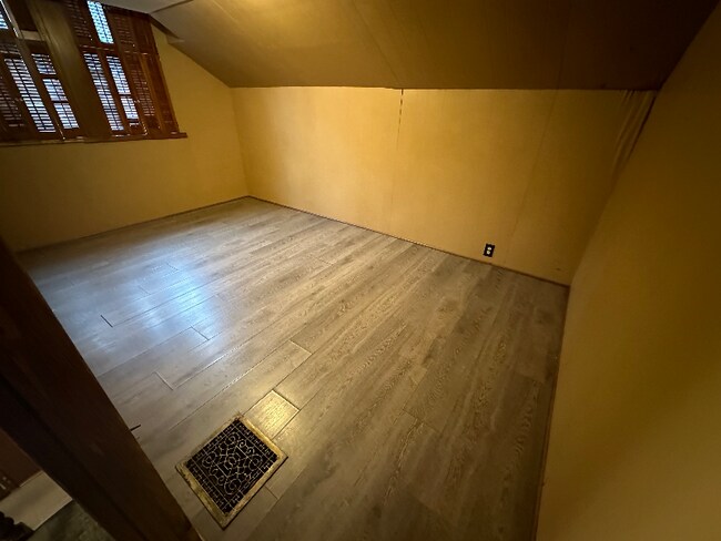 Foto del edificio - 520 S Water St