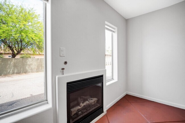 Building Photo - 780 N Richey Blvd