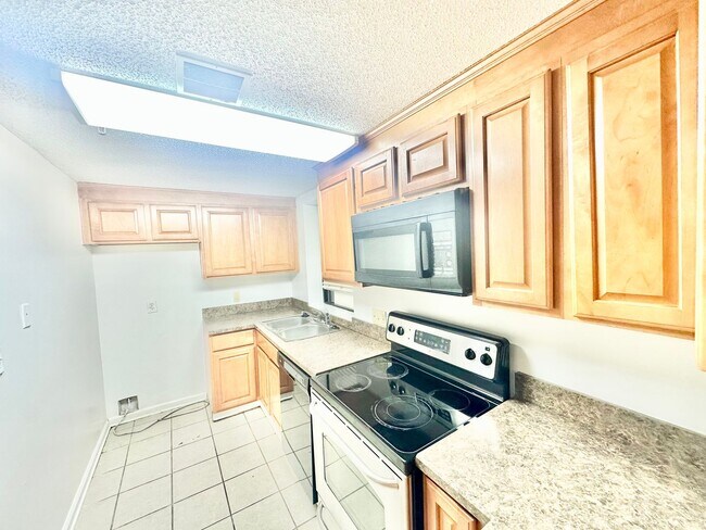 Foto del edificio - 211 Heritage Blvd