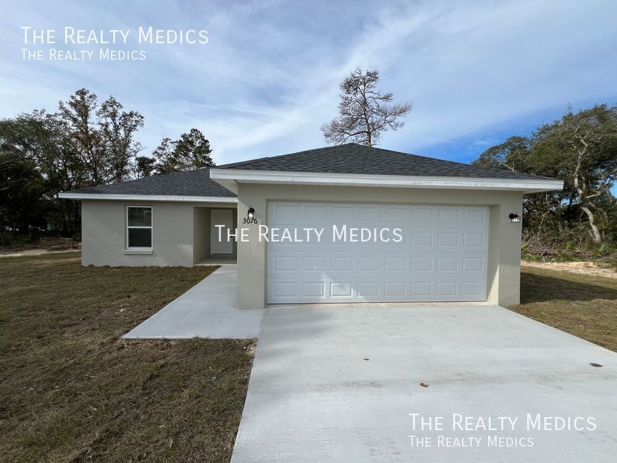 GREAT 3 BD/2BA Home in Ocala!! Ready to Mo... House Rental in Ocala