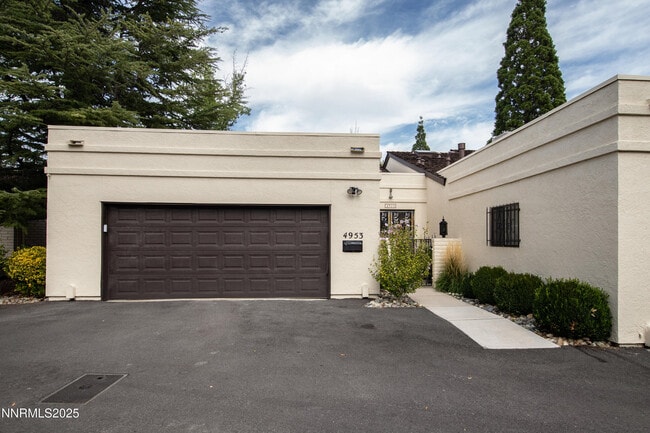 Building Photo - 4953 Lakeridge Terrace W