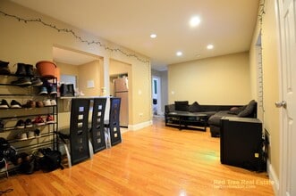 Building Photo - 76 Egmont St