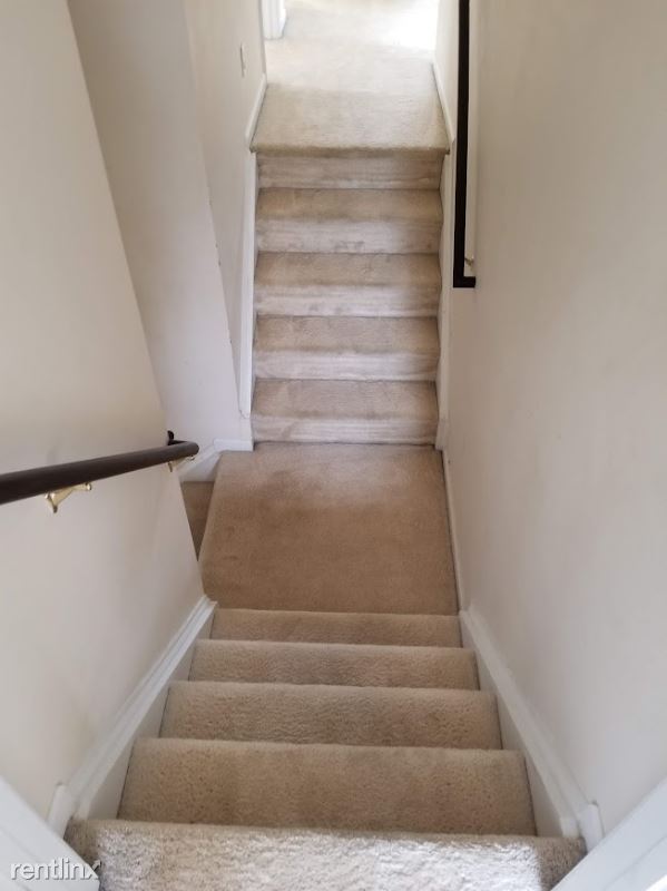 Foto del edificio - 4 br, 2.5 bath House - 6823 Jamison Lane