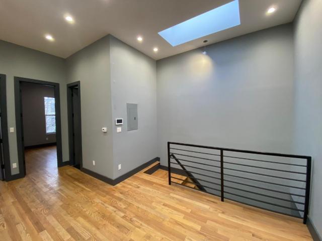 Foto del edificio - 4 bedroom in BROOKLYN NY 11221