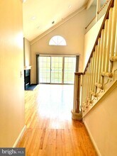 Building Photo - 164 Kendrick Pl