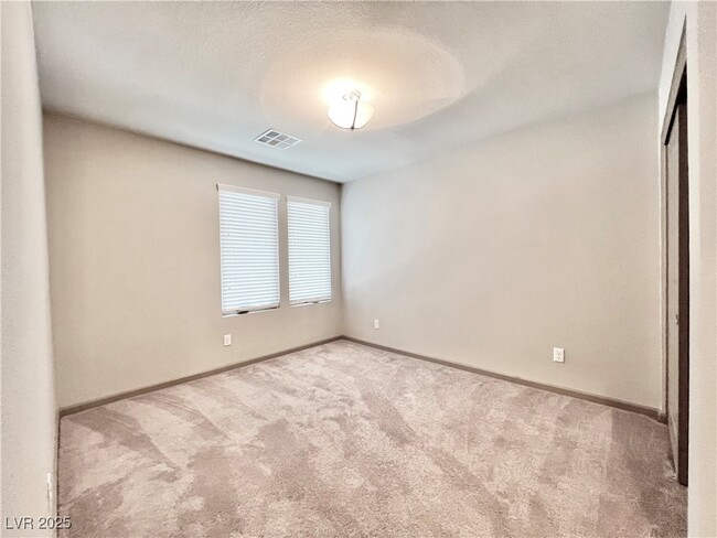 Foto del edificio - 8077 Misty Canyon Ave