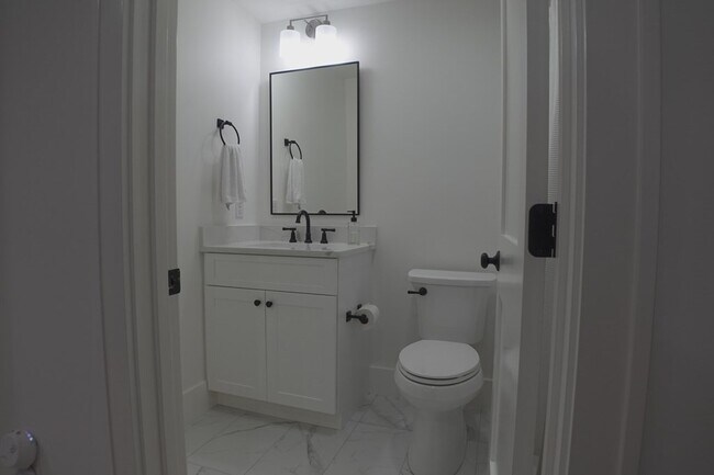 Foto del edificio - 228 Saratoga St
