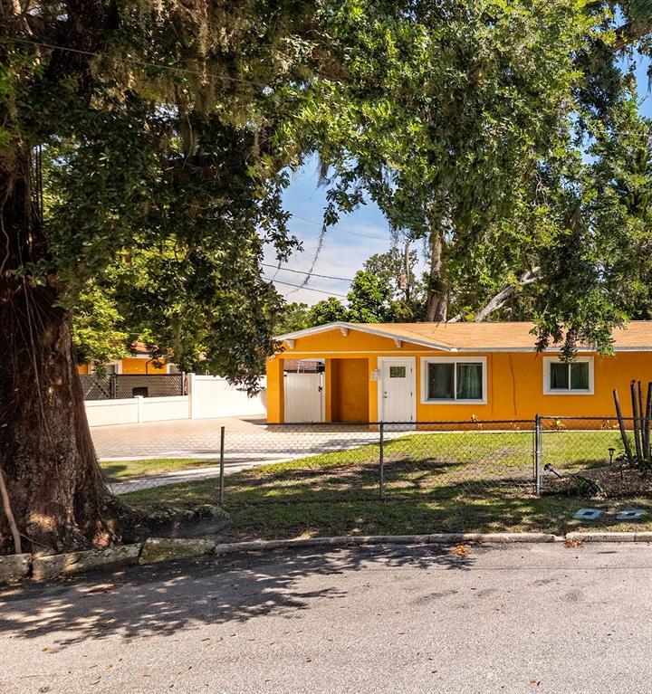 Foto principal - 1731 4th Ave E