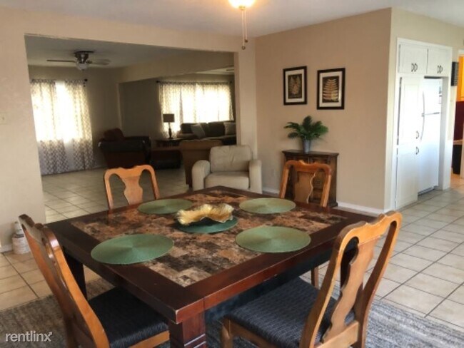 Foto del edificio - 3 br, 2 bath House - 3806 Neely Ave