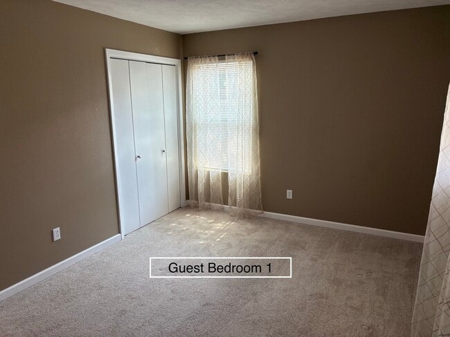 Guest Bedroom 1 - 1510 Luray Dr