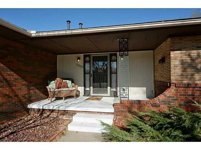 Primary Photo - 2825 Lakeside Dr