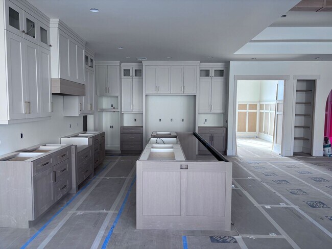 Foto del edificio - Beautiful single story with 4 bedrooms next to Crimson High School