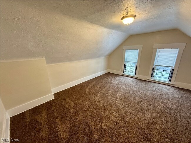 Building Photo - 39 N Balch St