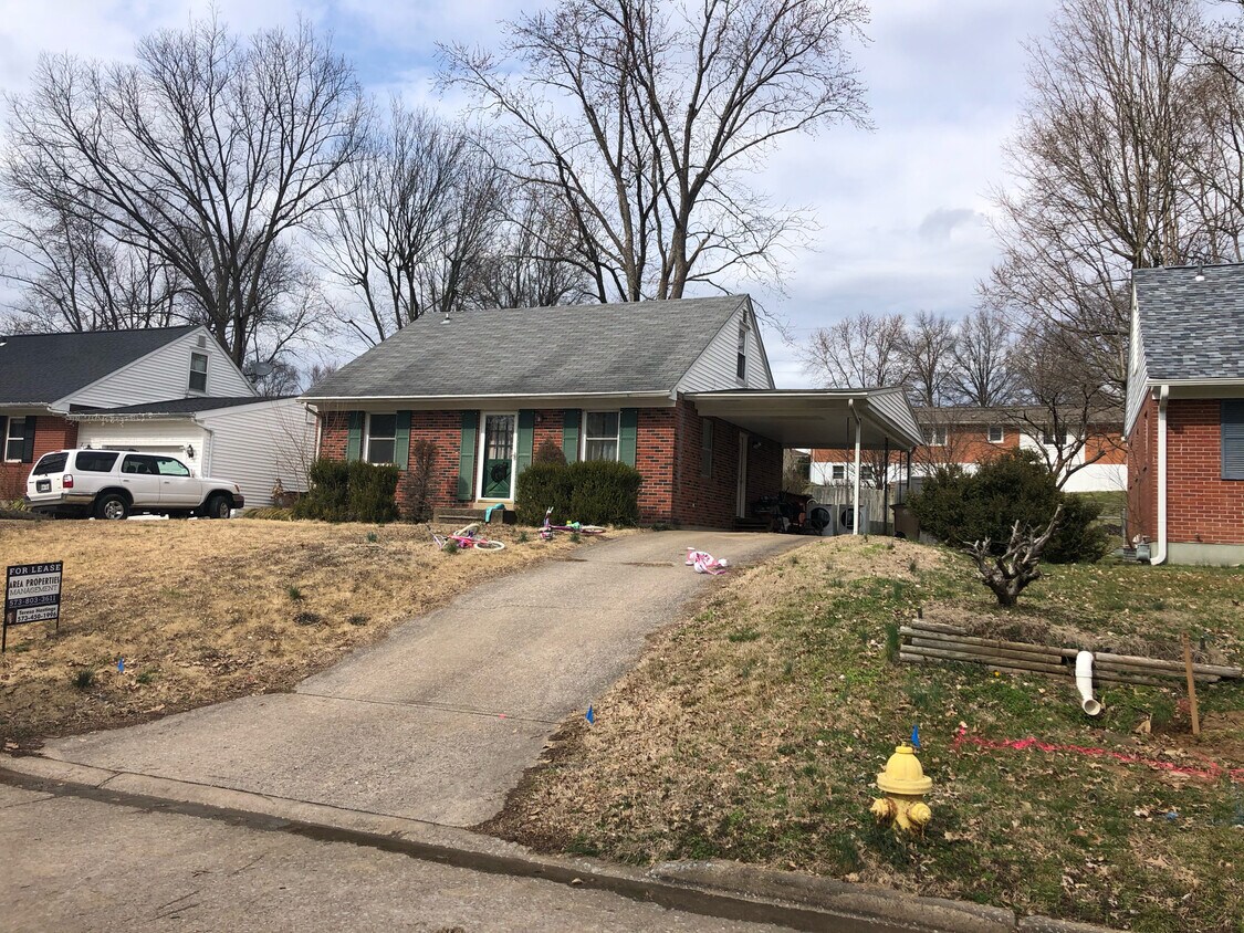 2528 Masters Dr, Cape Girardeau, MO 63701 House for Rent in Cape