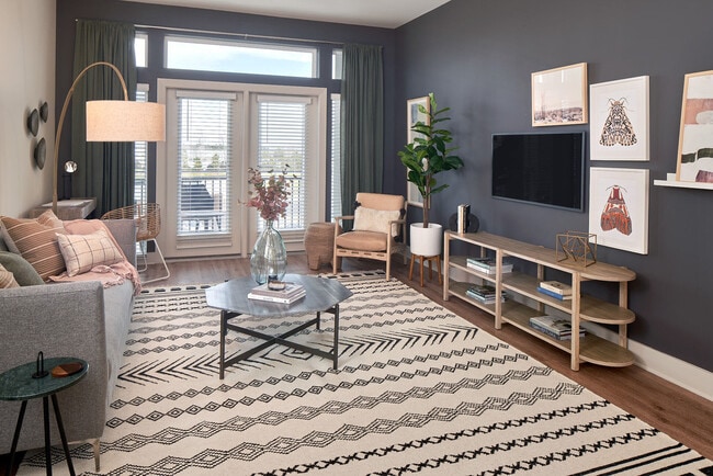 The Court at Redstone apartments — community photo - The Court at Redstone