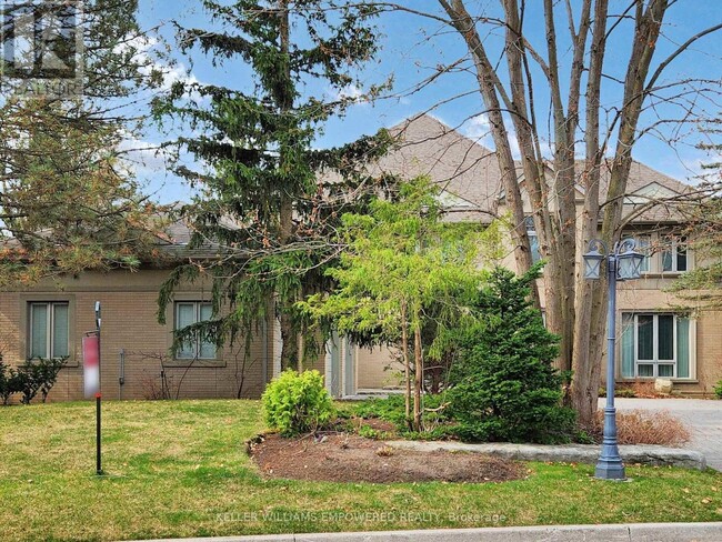 Building Photo - 90 Humberview Dr