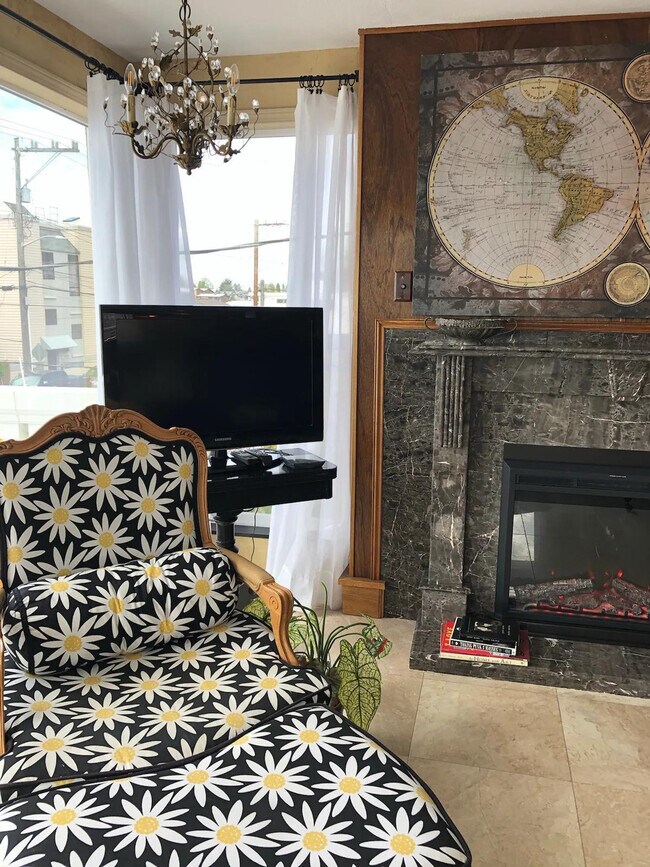 Foto del edificio - 4030 Beach Dr SW