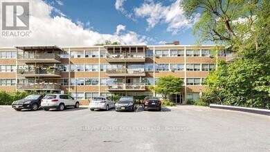 Building Photo - 160 The Donway W