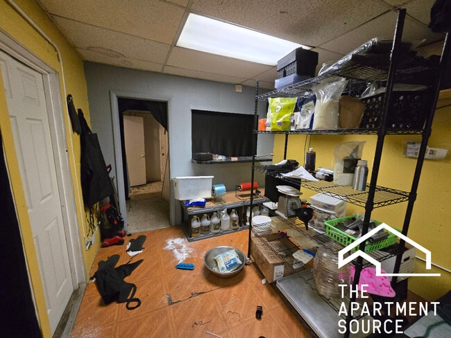 Foto del edificio - 5459 W Chicago Ave