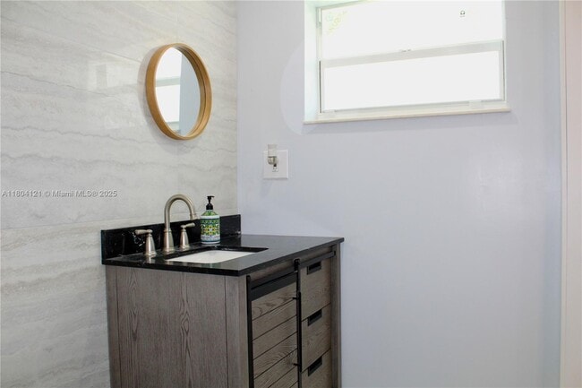 Foto del edificio - 14670 SW 150th St