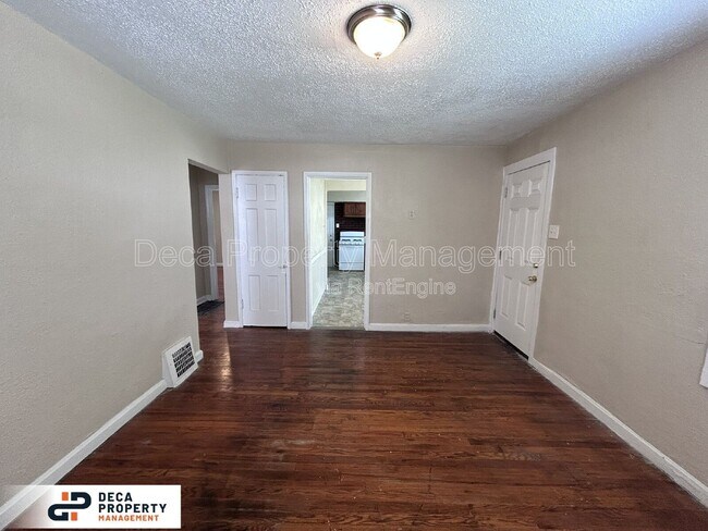 Foto del edificio - 5318 Winslow Dr